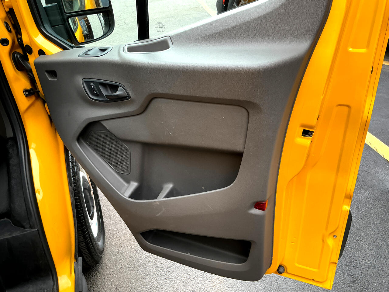 2021 Ford Transit Cargo Van photo 15