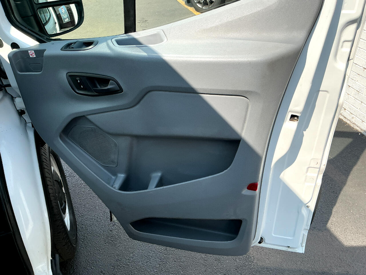 2019 Ford Transit Van photo 16
