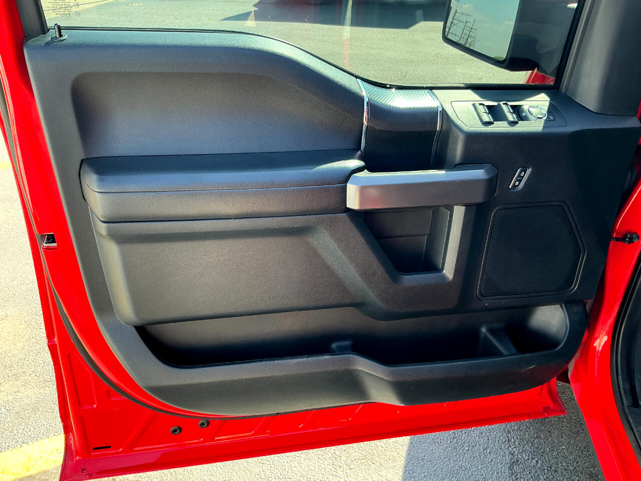 2019 Ford F-150 XLT photo 7
