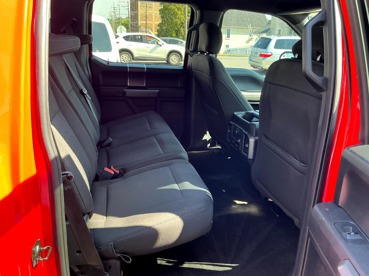 2019 Ford F-150 XLT photo 20