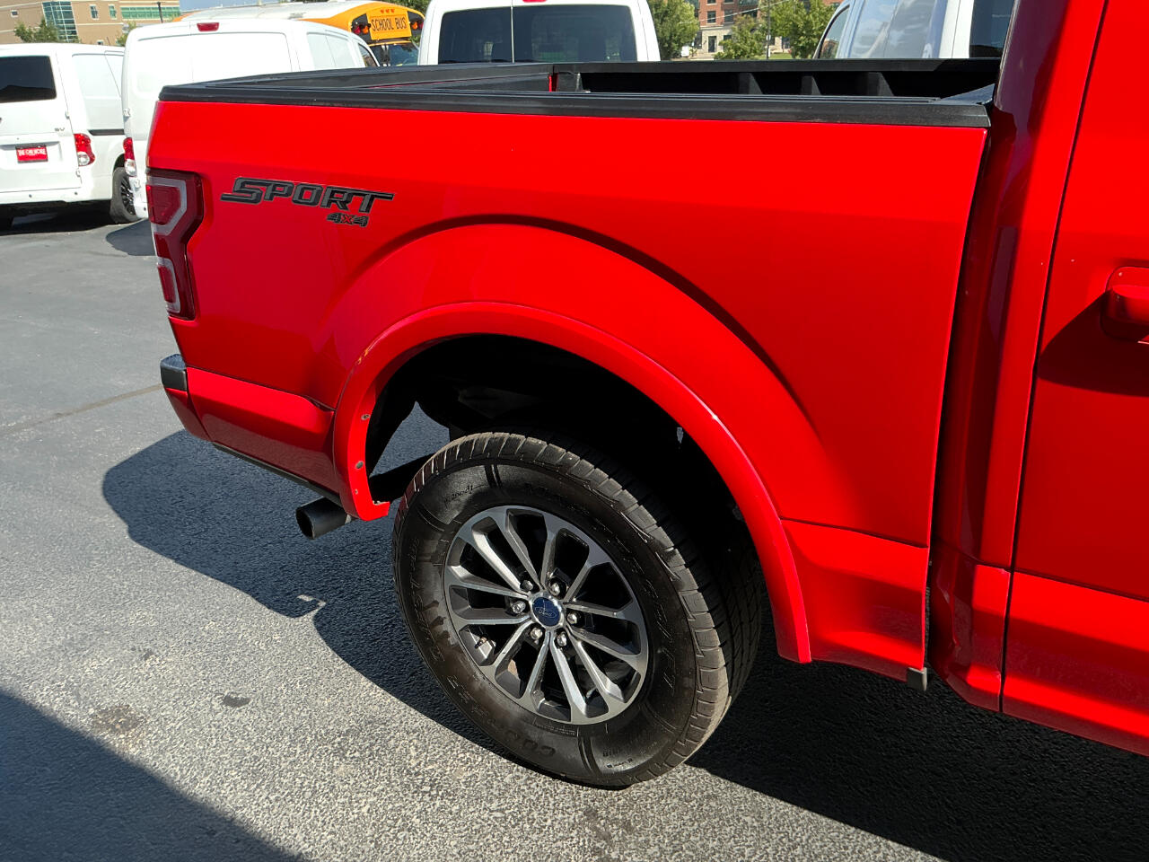 2019 Ford F-150 XLT photo 28