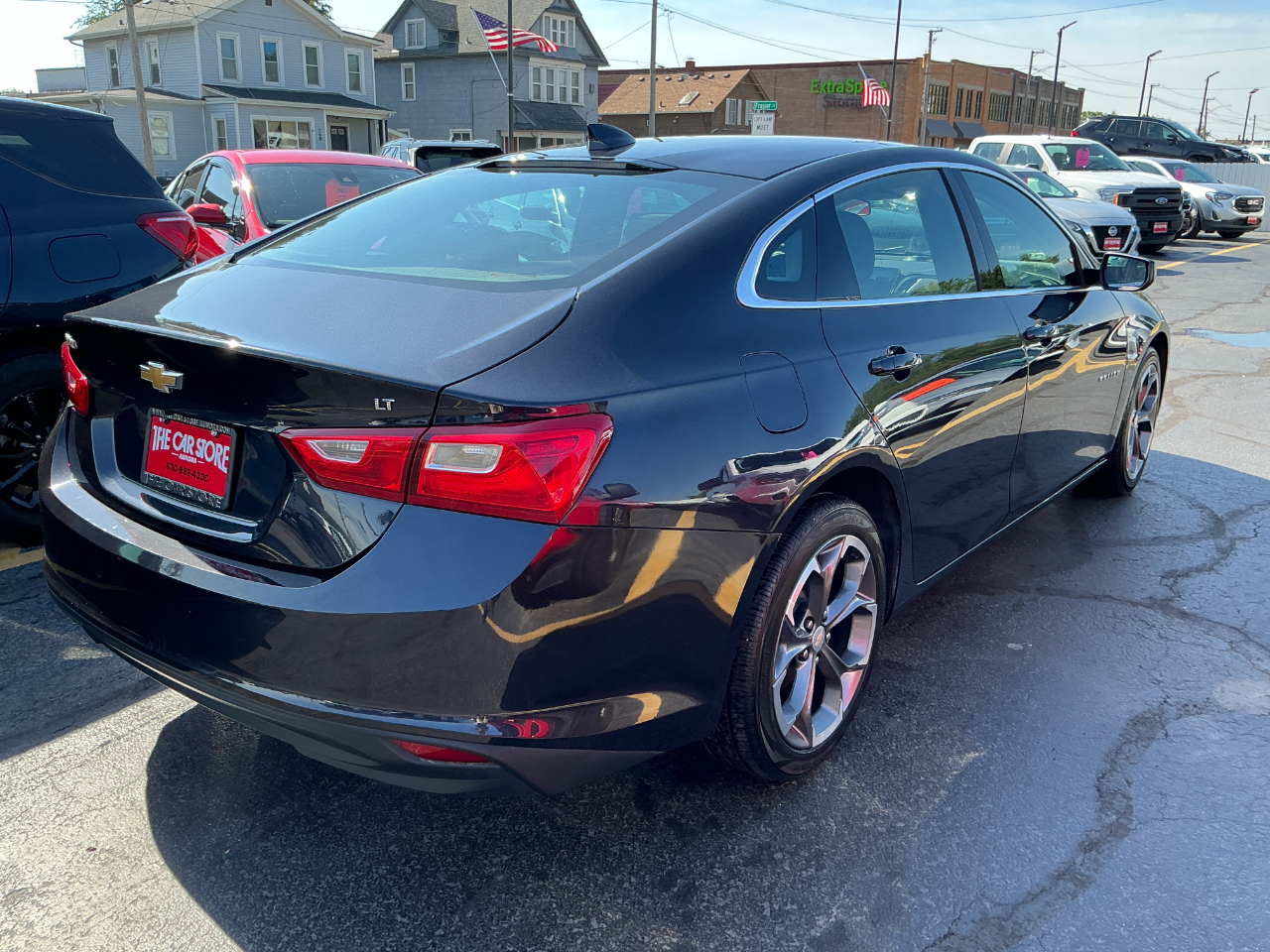 2023 Chevrolet Malibu 1LT photo 2