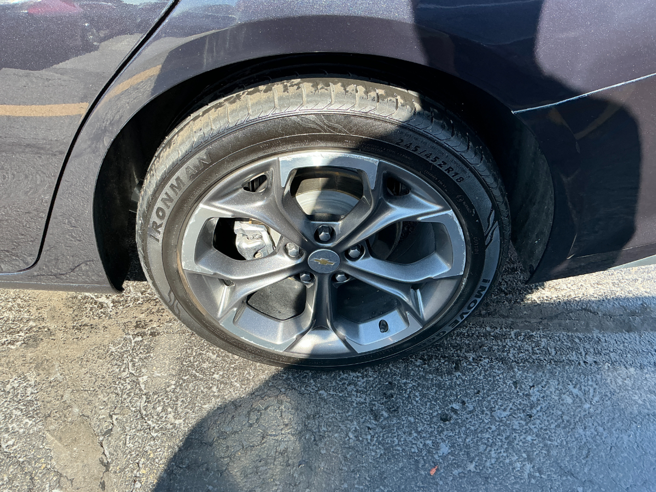 2023 Chevrolet Malibu 1LT photo 3