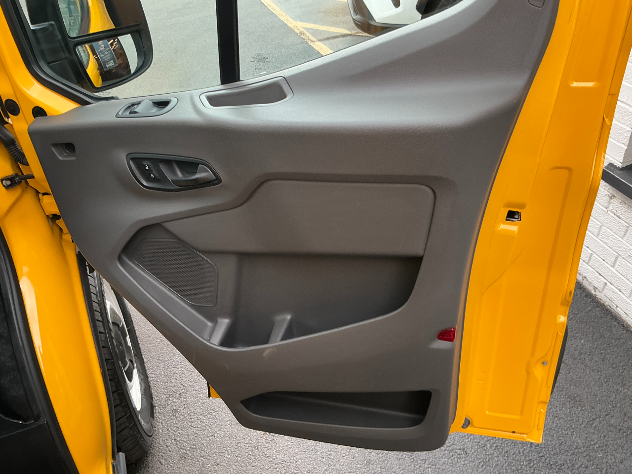 2021 Ford Transit Cargo Van photo 18