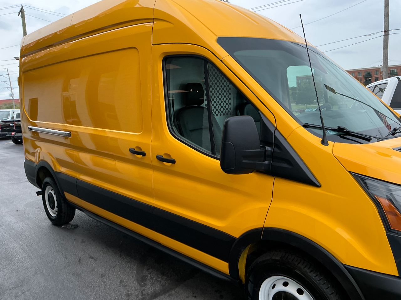 2021 Ford Transit Cargo Van photo 21