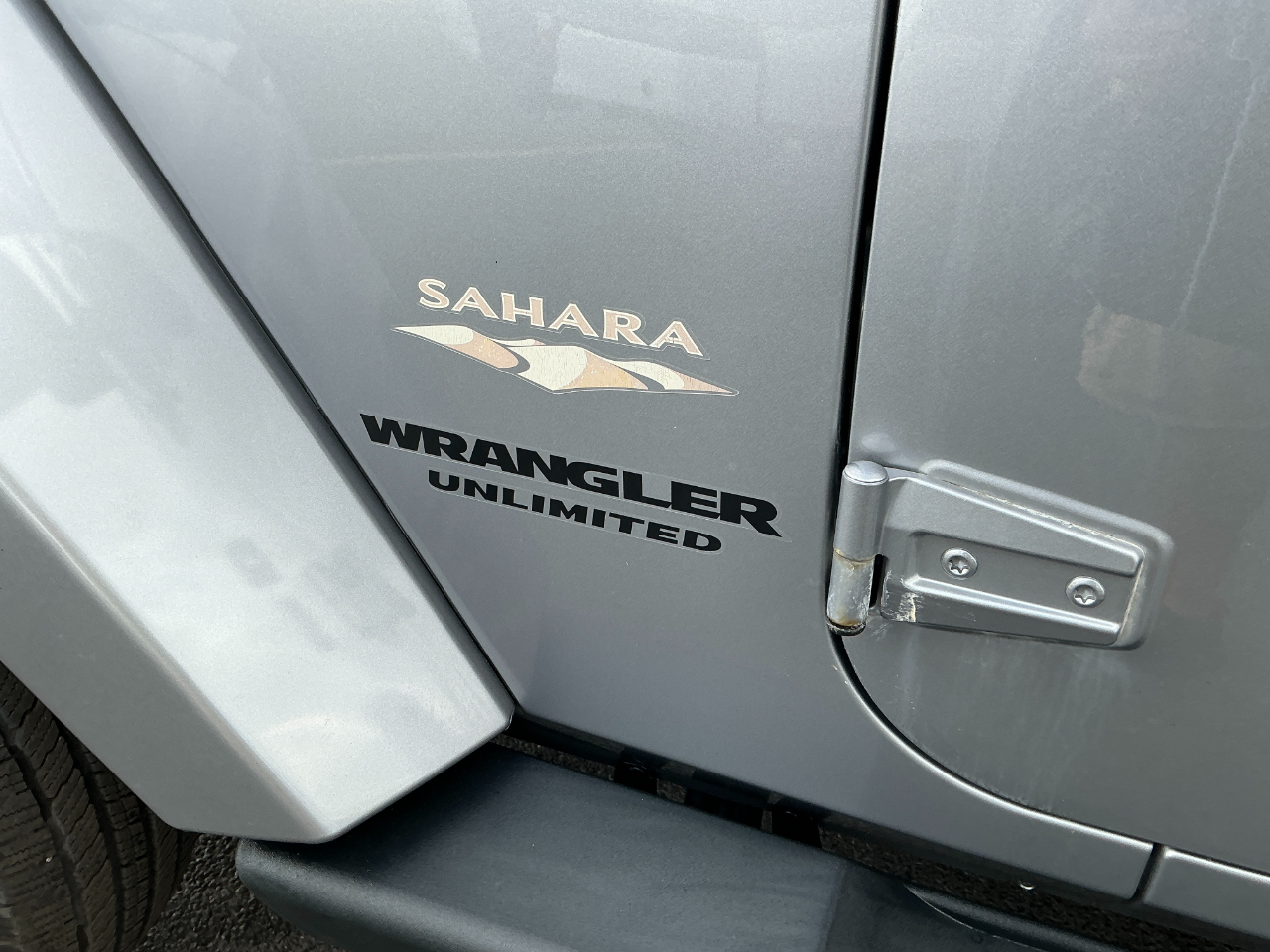 2013 Jeep Wrangler Sahara photo 6