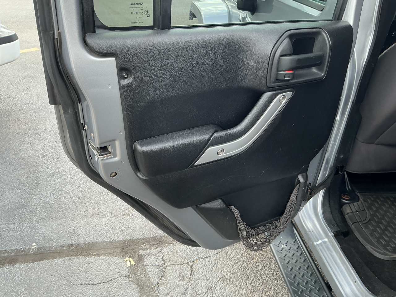 2013 Jeep Wrangler Sahara photo 16