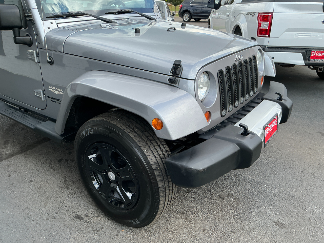 2013 Jeep Wrangler Sahara photo 24
