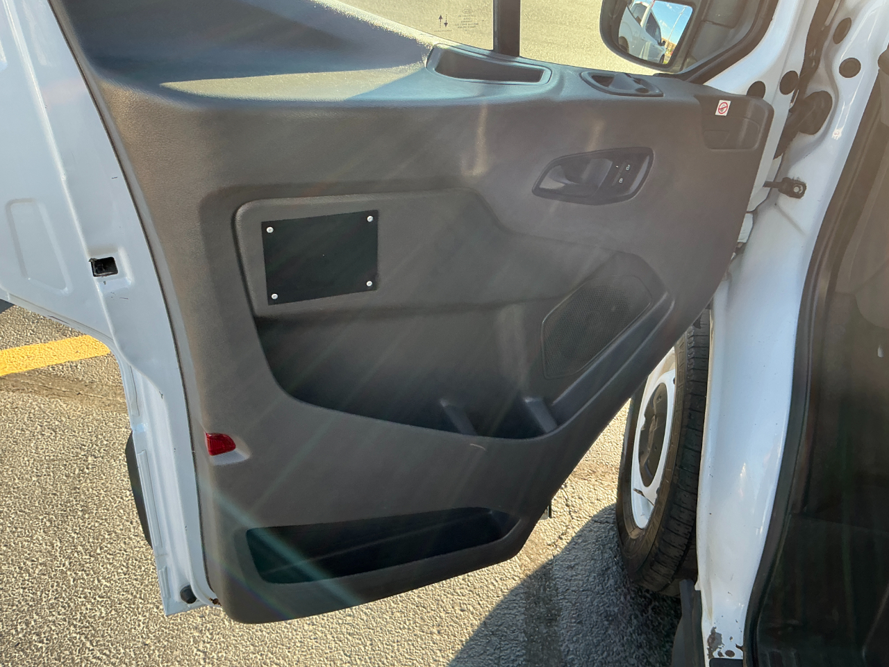 2020 Ford Transit Cargo Van photo 7