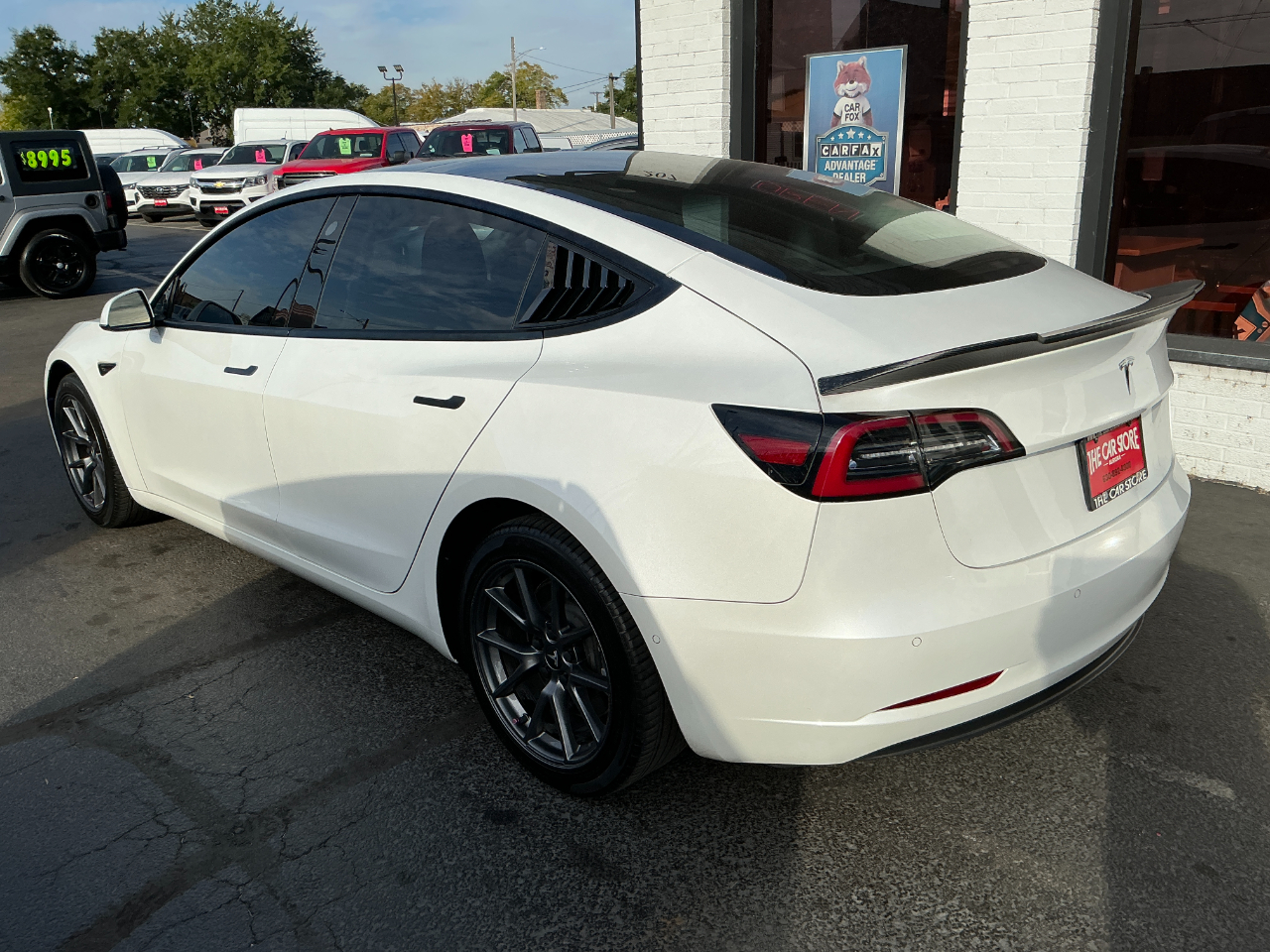 2021 Tesla Model 3 Standard Range Plus photo 5