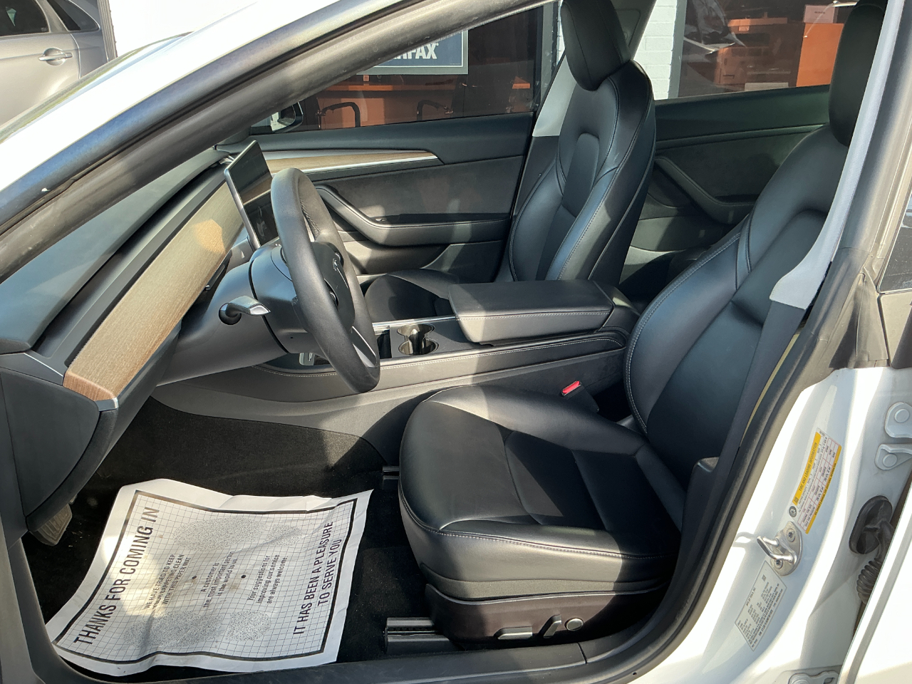 2021 Tesla Model 3 Standard Range Plus photo 8