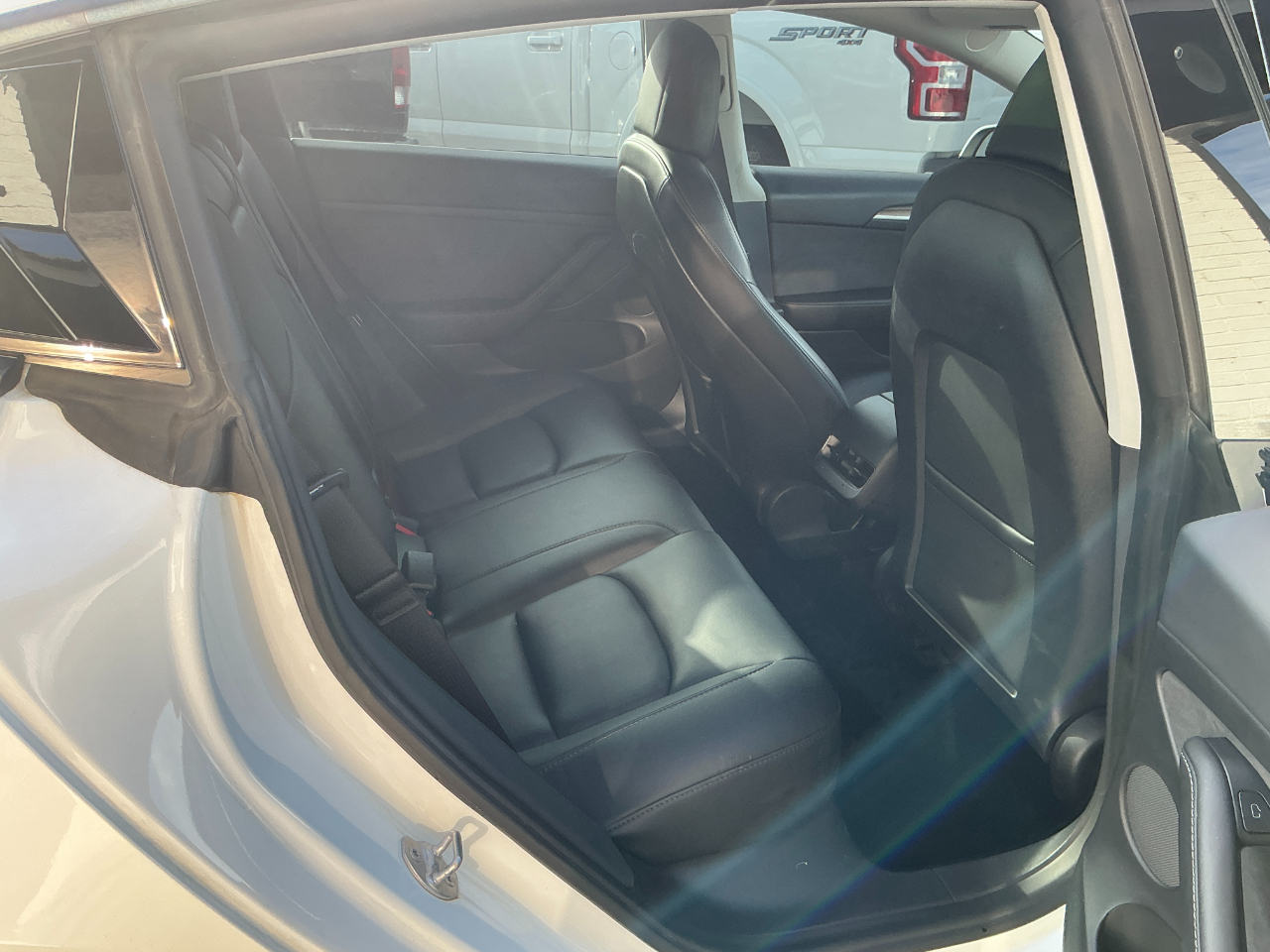2021 Tesla Model 3 Standard Range Plus photo 13