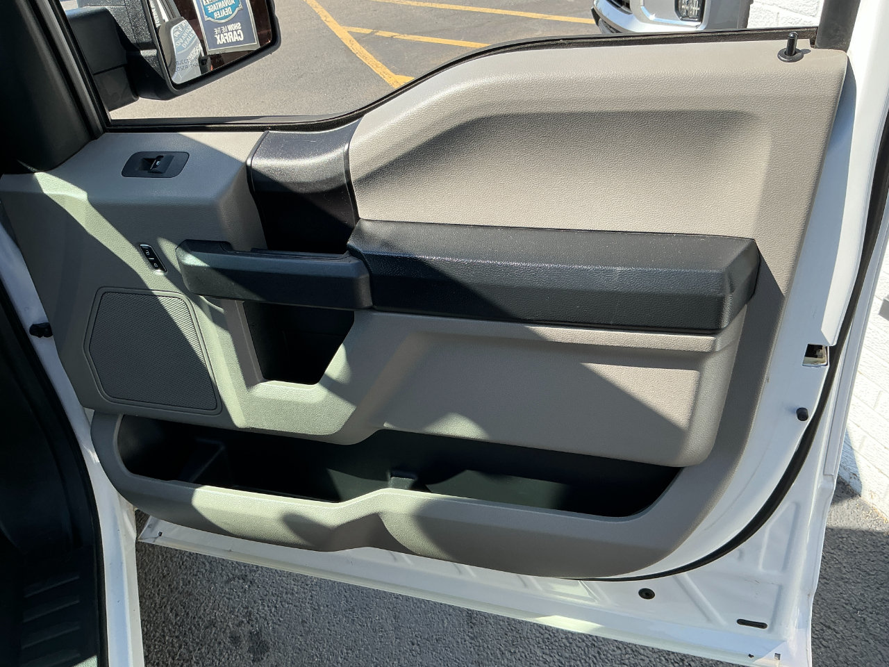 2015 Ford F-150 XL photo 14