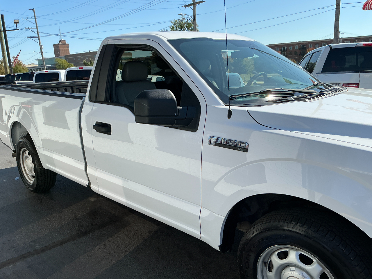 2015 Ford F-150 XL photo 17