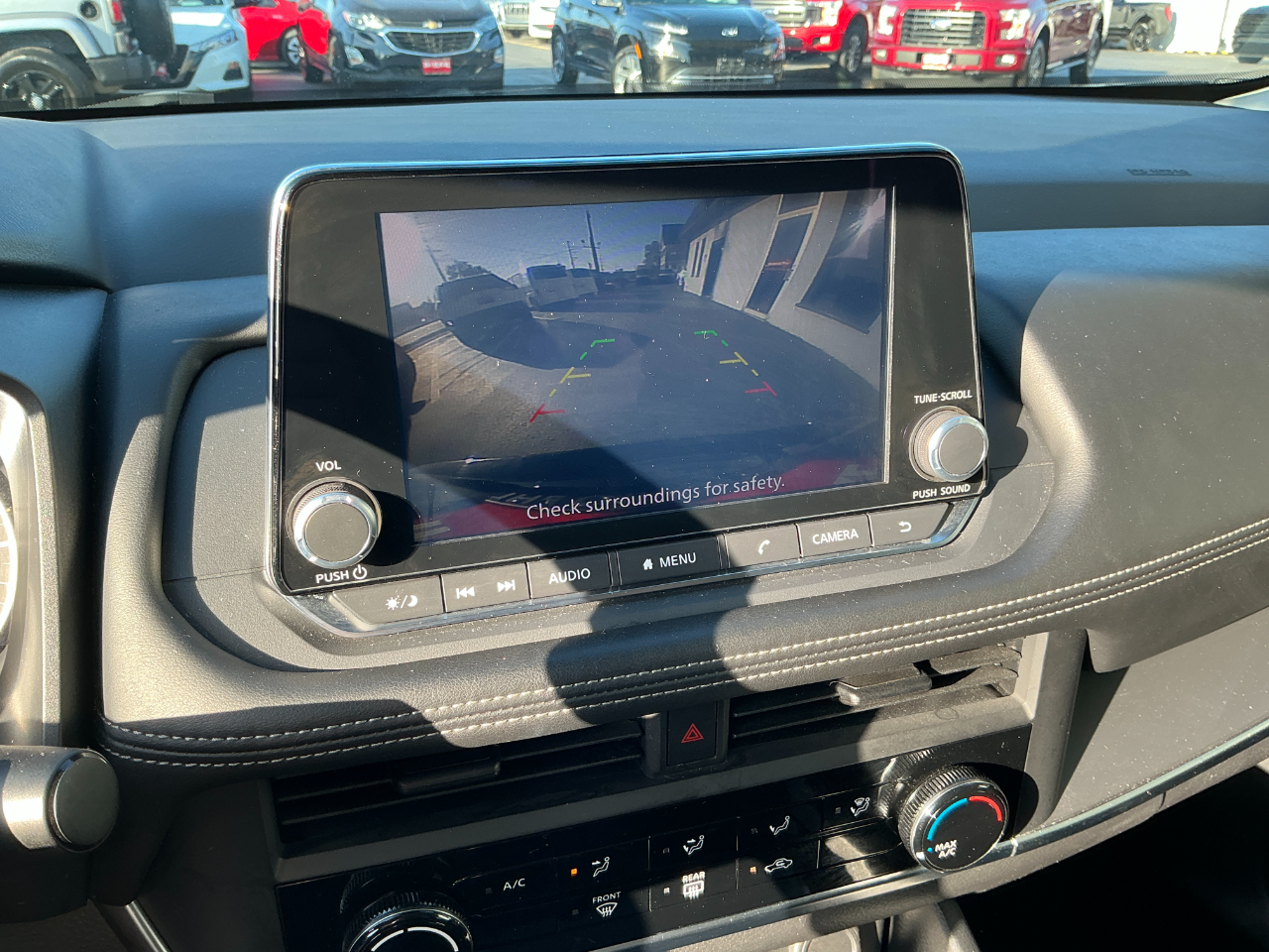 2024 Nissan Rogue S photo 12