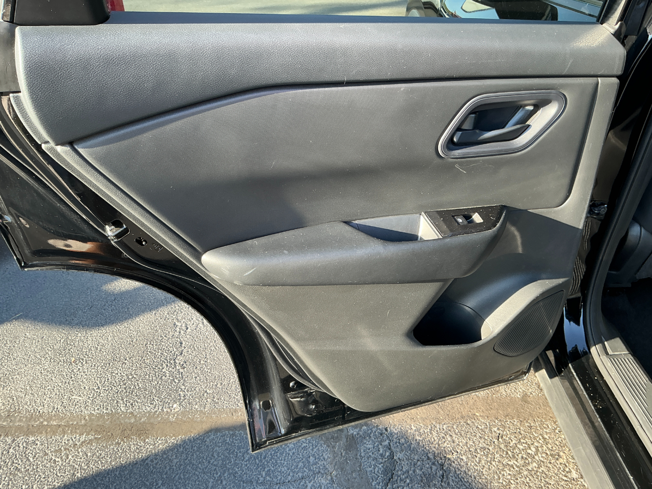 2024 Nissan Rogue S photo 14