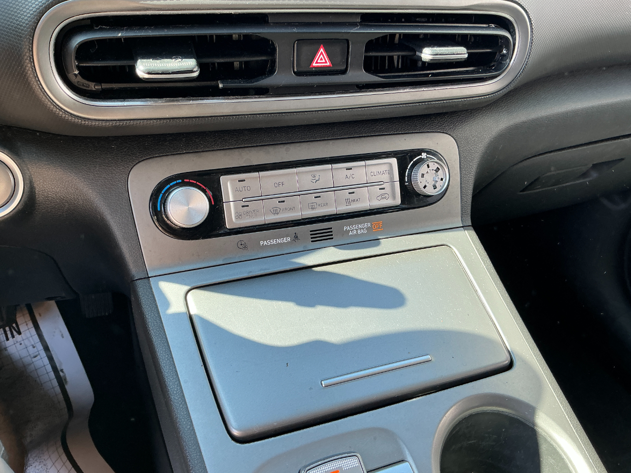 2023 Hyundai Kona SE photo 7