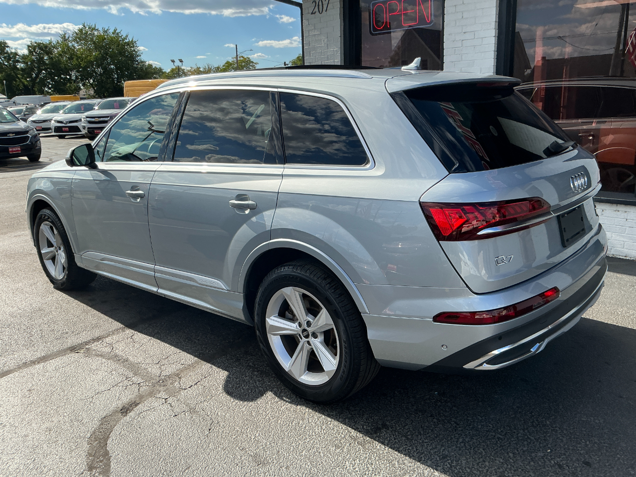 2024 Audi Q7 Premium Plus photo 4