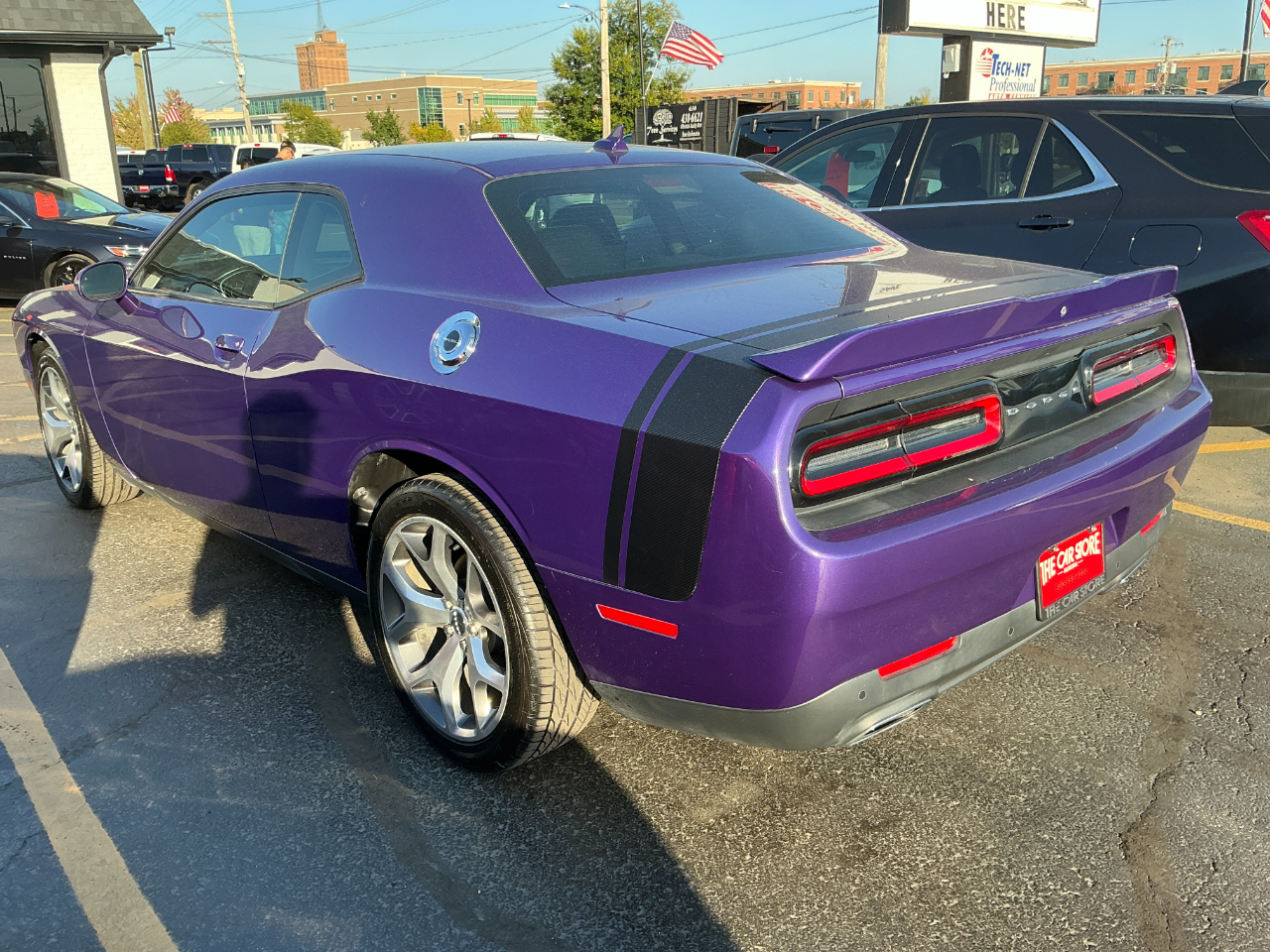2016 Dodge Challenger SXT photo 5