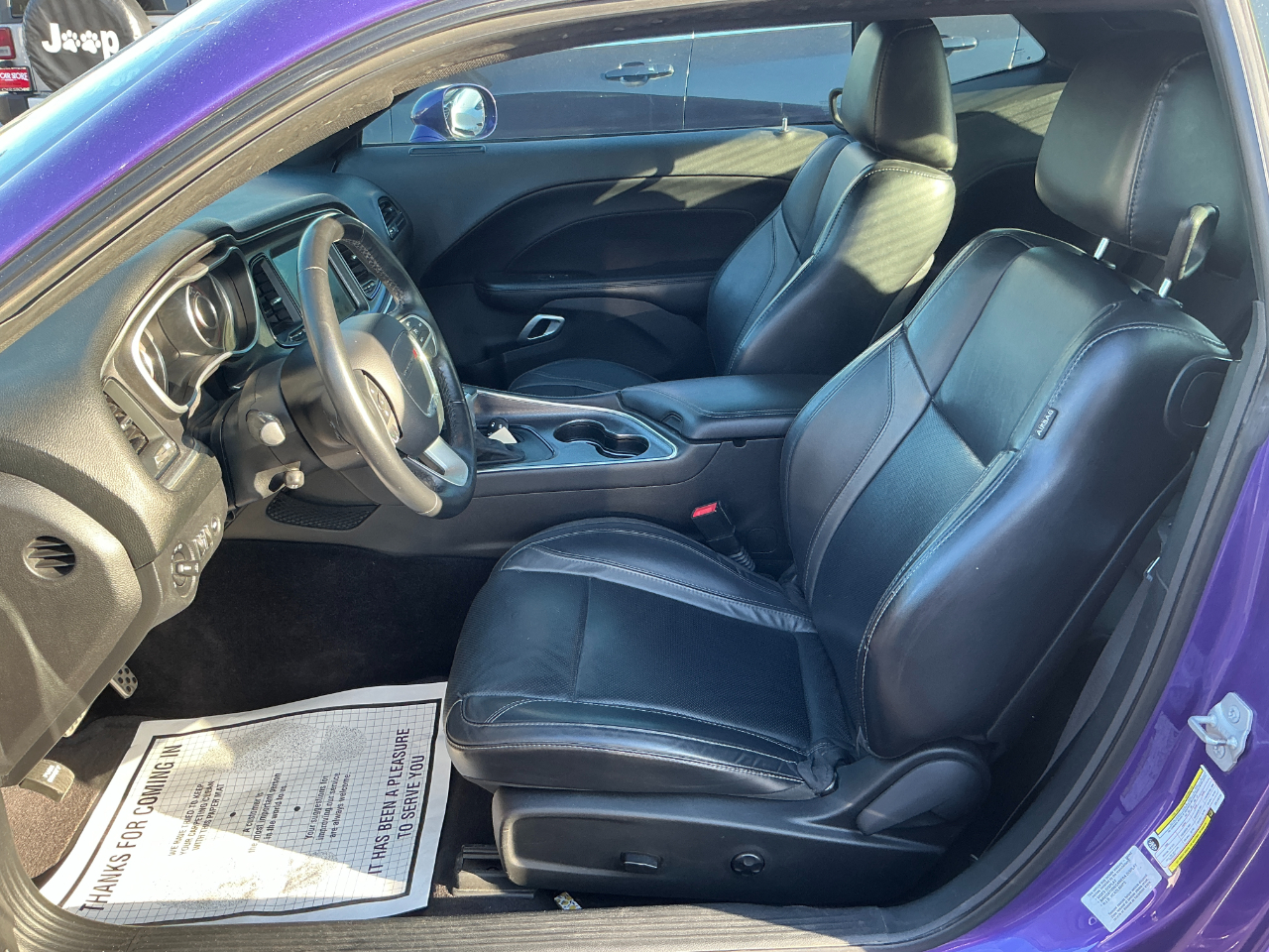 2016 Dodge Challenger SXT photo 8