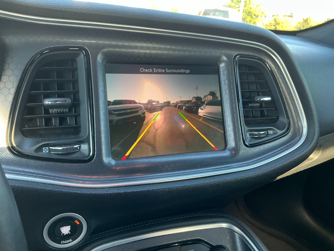 2016 Dodge Challenger SXT photo 16