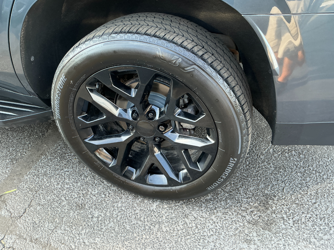 2021 Chevrolet Tahoe LT photo 5