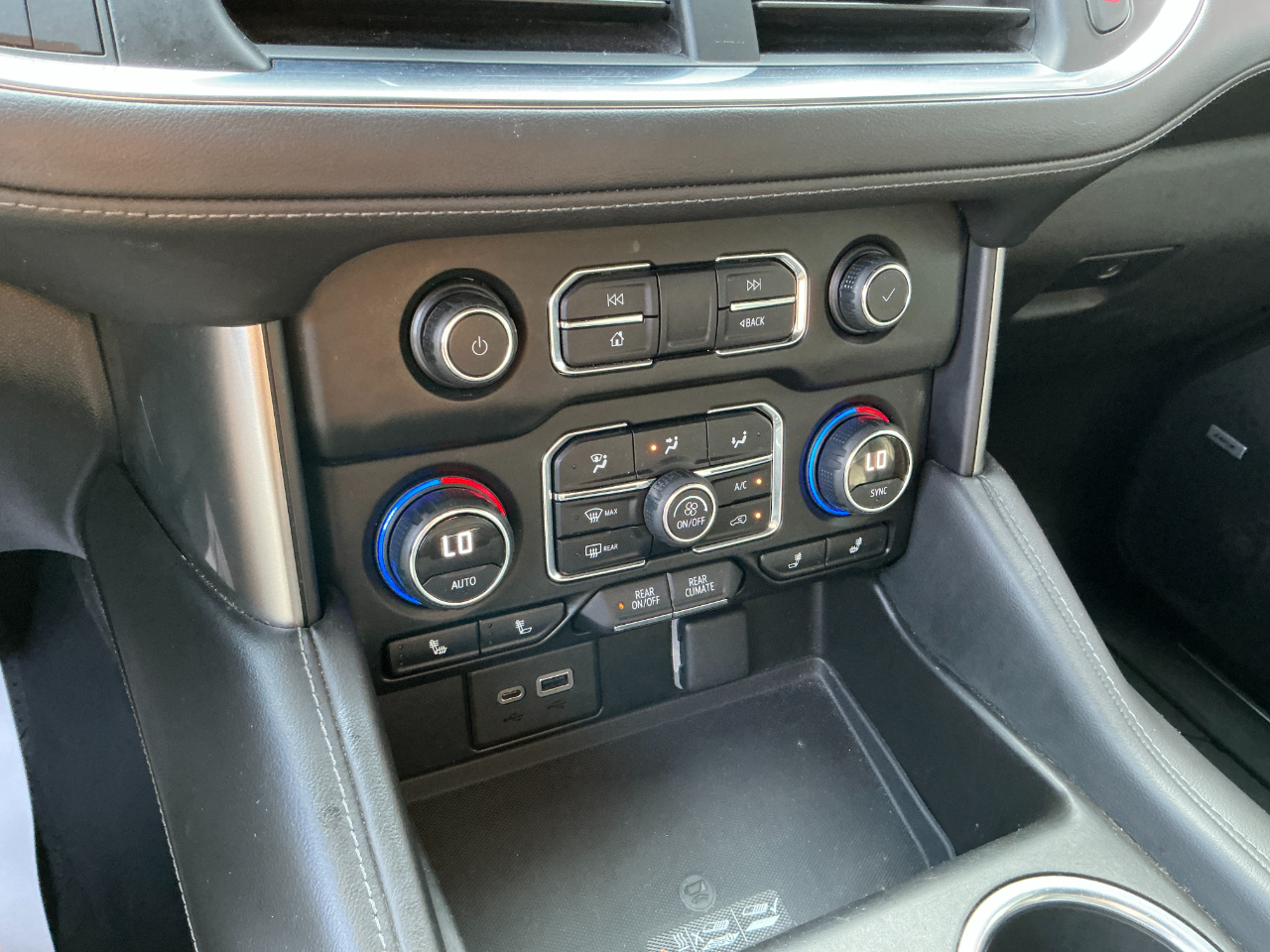 2021 Chevrolet Tahoe LT photo 13