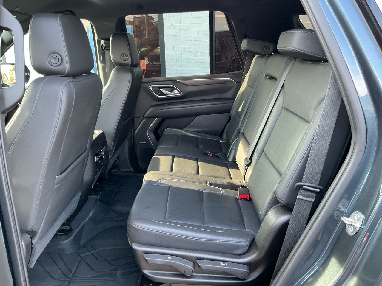 2021 Chevrolet Tahoe LT photo 18