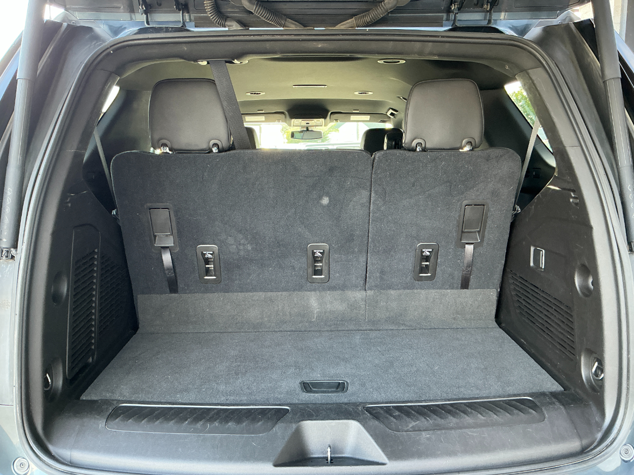 2021 Chevrolet Tahoe LT photo 22