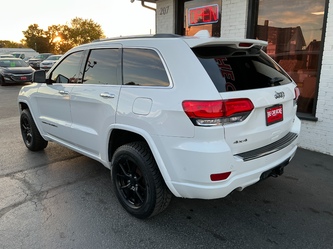 Jeep Grand Cherokee Overland 4x4 2019 Jeep Grand Cherokee Overland 4x4 2019