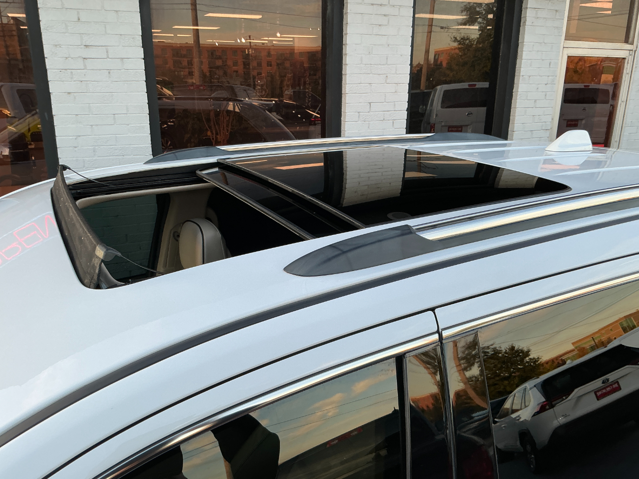 Jeep Grand Cherokee Overland 4x4 2019 Jeep Grand Cherokee Overland 4x4 2019