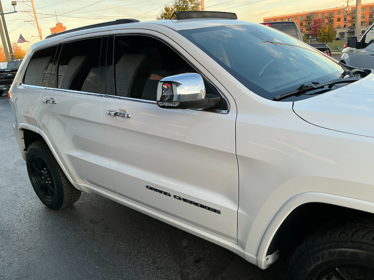Jeep Grand Cherokee Overland 4x4 2019 Jeep Grand Cherokee Overland 4x4 2019