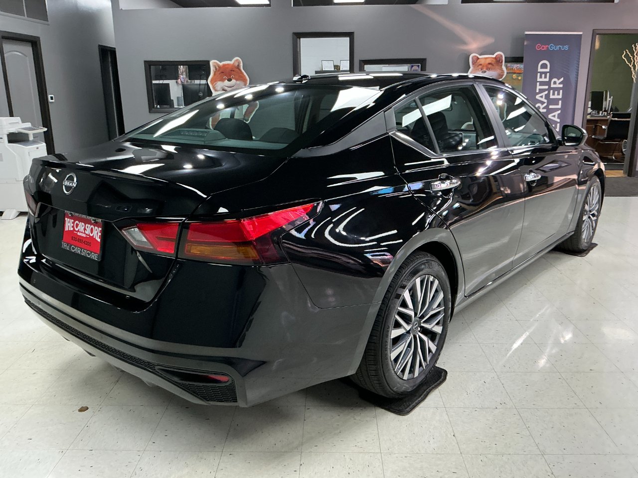 2025 Nissan Altima SV photo 3