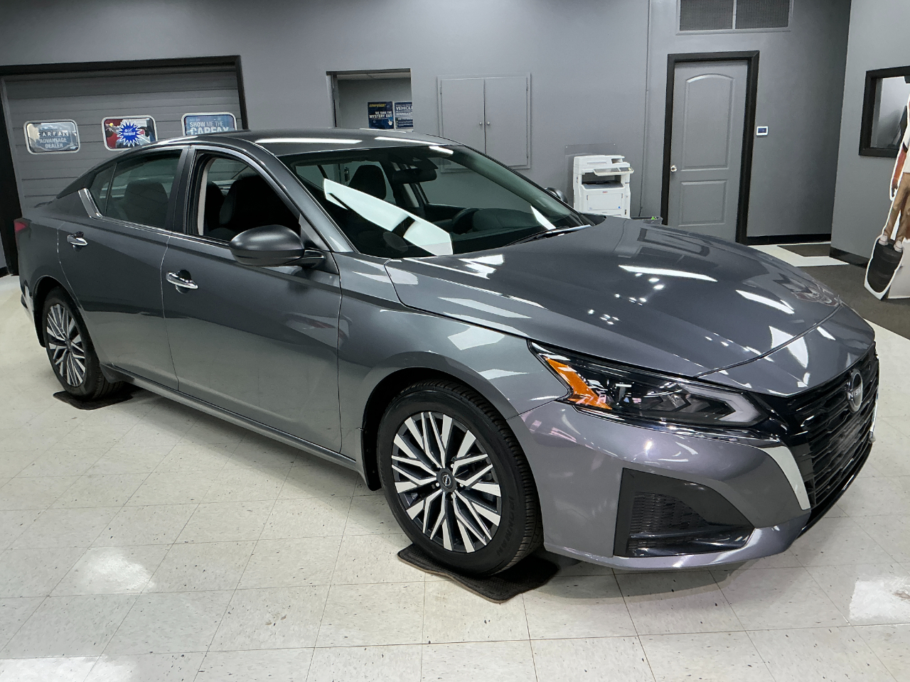 Nissan Altima 2.5 SV Sedan 2024