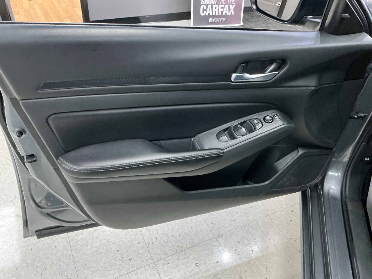 Nissan Altima 2.5 SV Sedan 2024