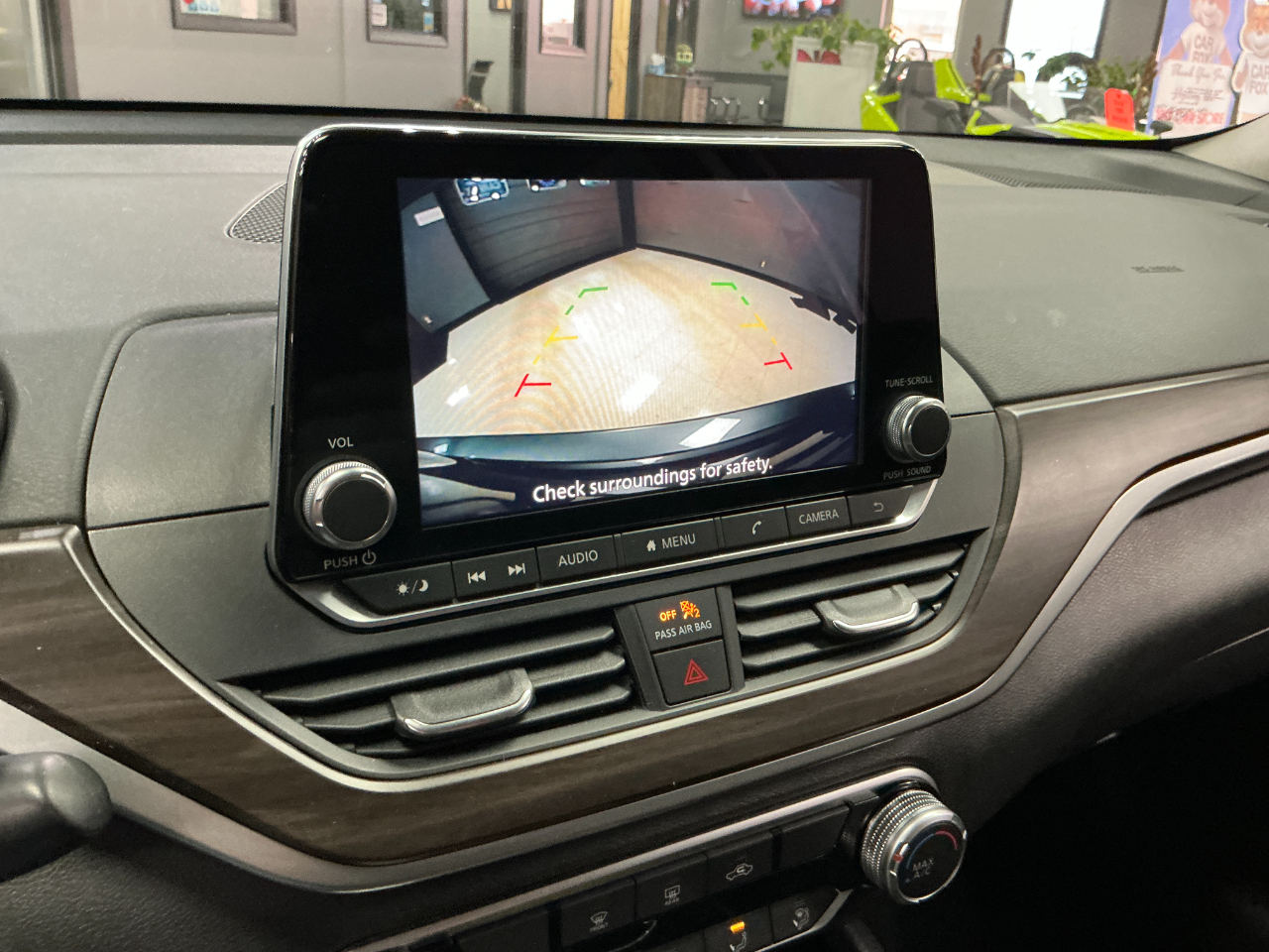 Nissan Altima 2.5 SV Sedan 2024