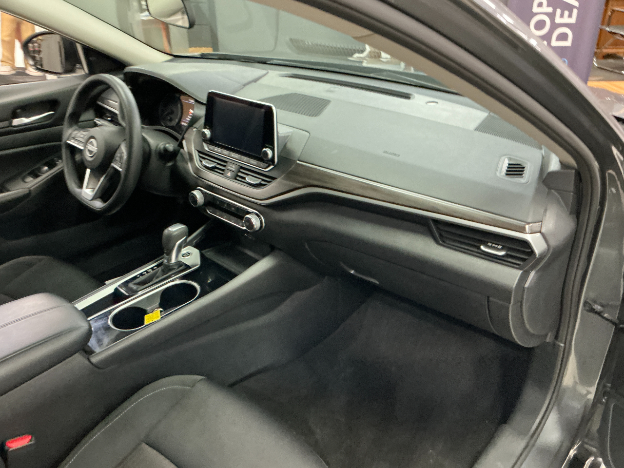 Nissan Altima 2.5 SV Sedan 2024