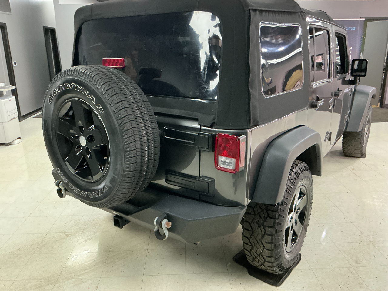 Jeep Wrangler Unlimited Sport 4x4 2017