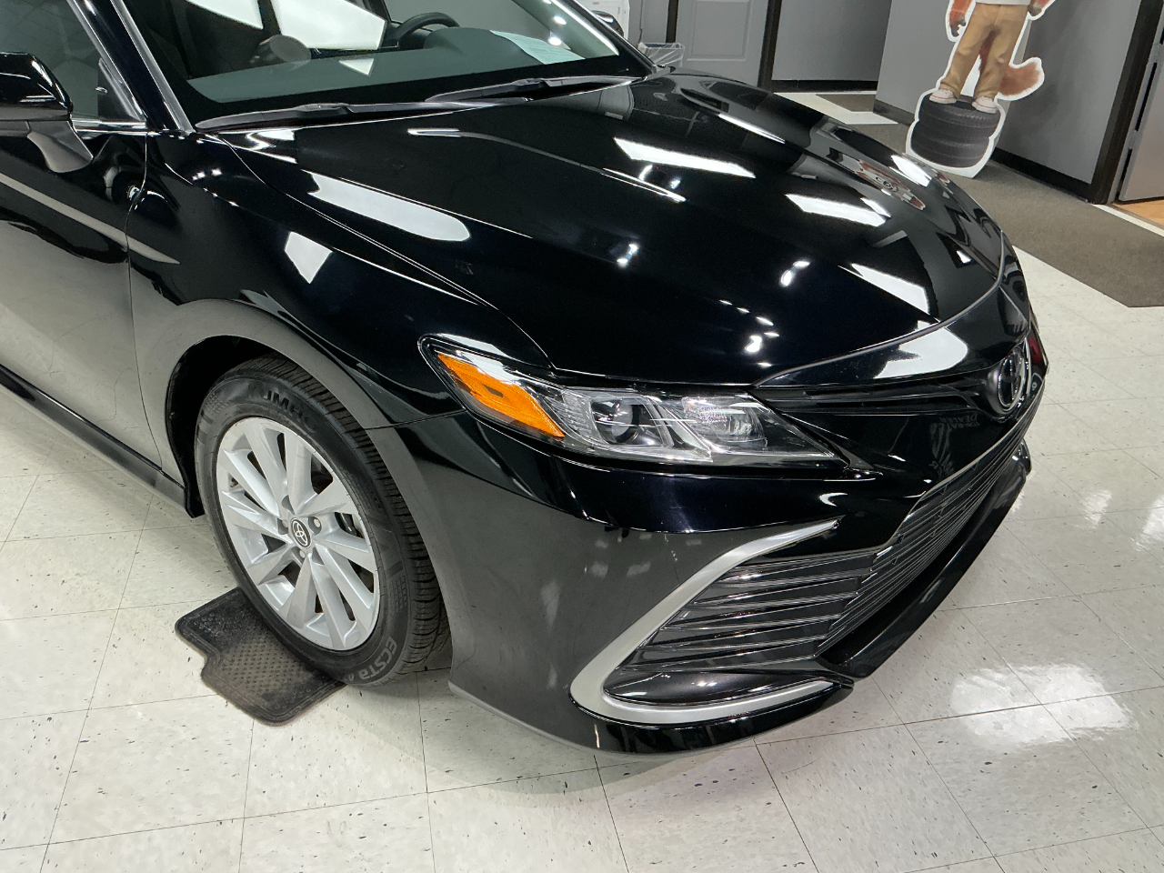 Toyota Camry LE Auto (Natl) 2024