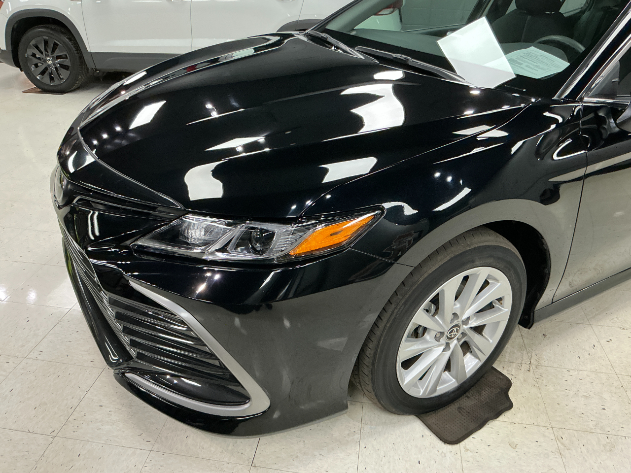 Toyota Camry LE Auto (Natl) 2024