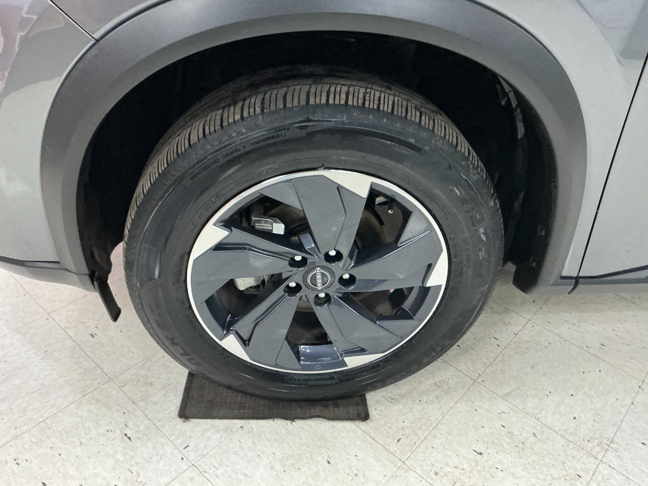 Nissan Rogue FWD SV 2025