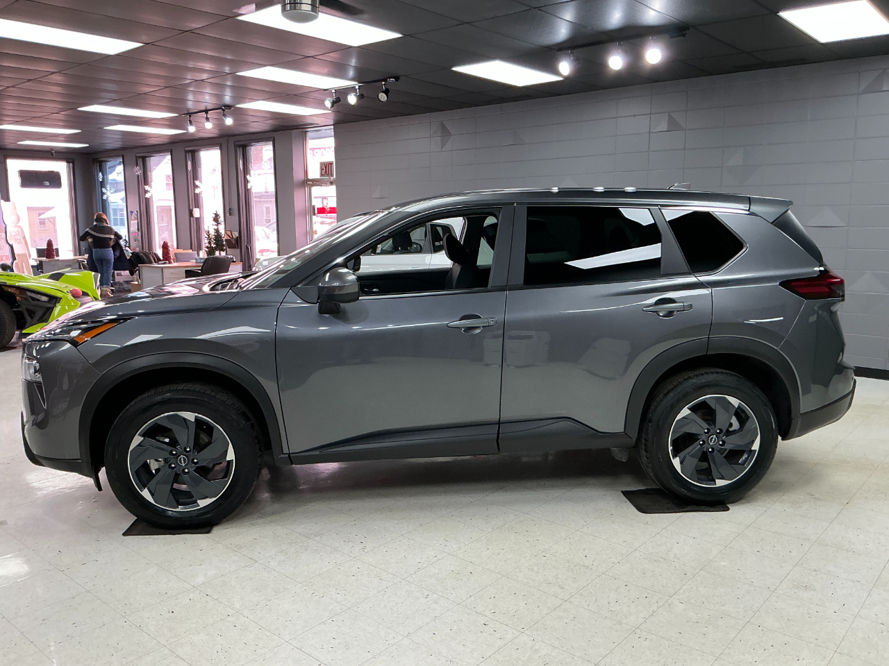 Nissan Rogue FWD SV 2025