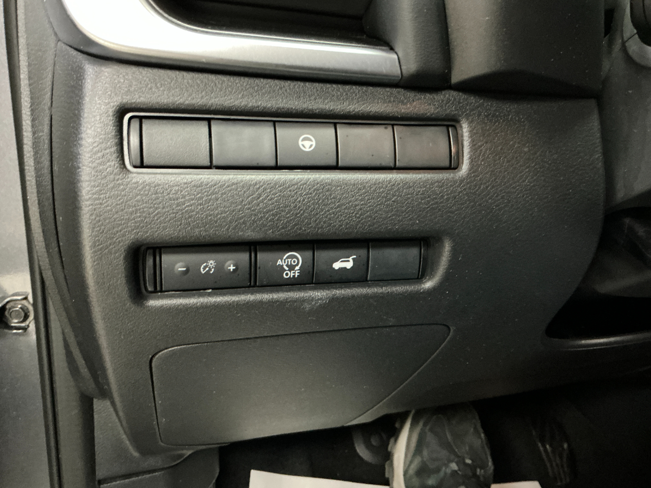 Nissan Rogue FWD SV 2025