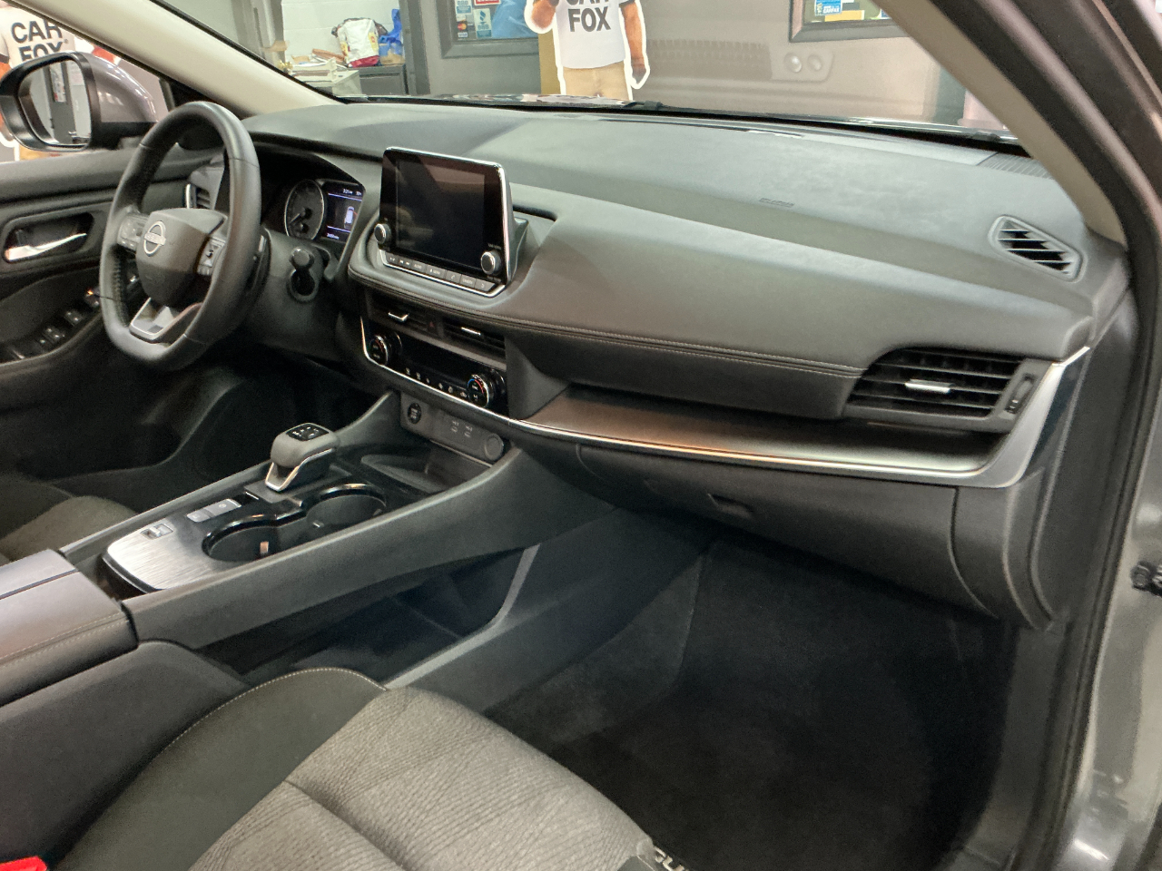 Nissan Rogue FWD SV 2025