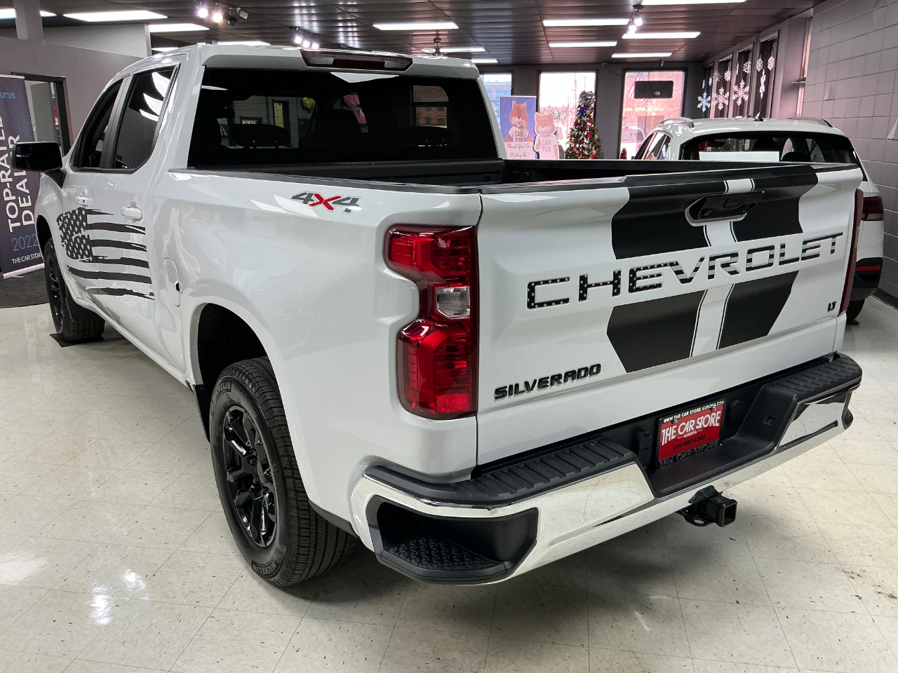 Chevrolet Silverado 1500 4WD Crew Cab 147" LT w/1LT 2023