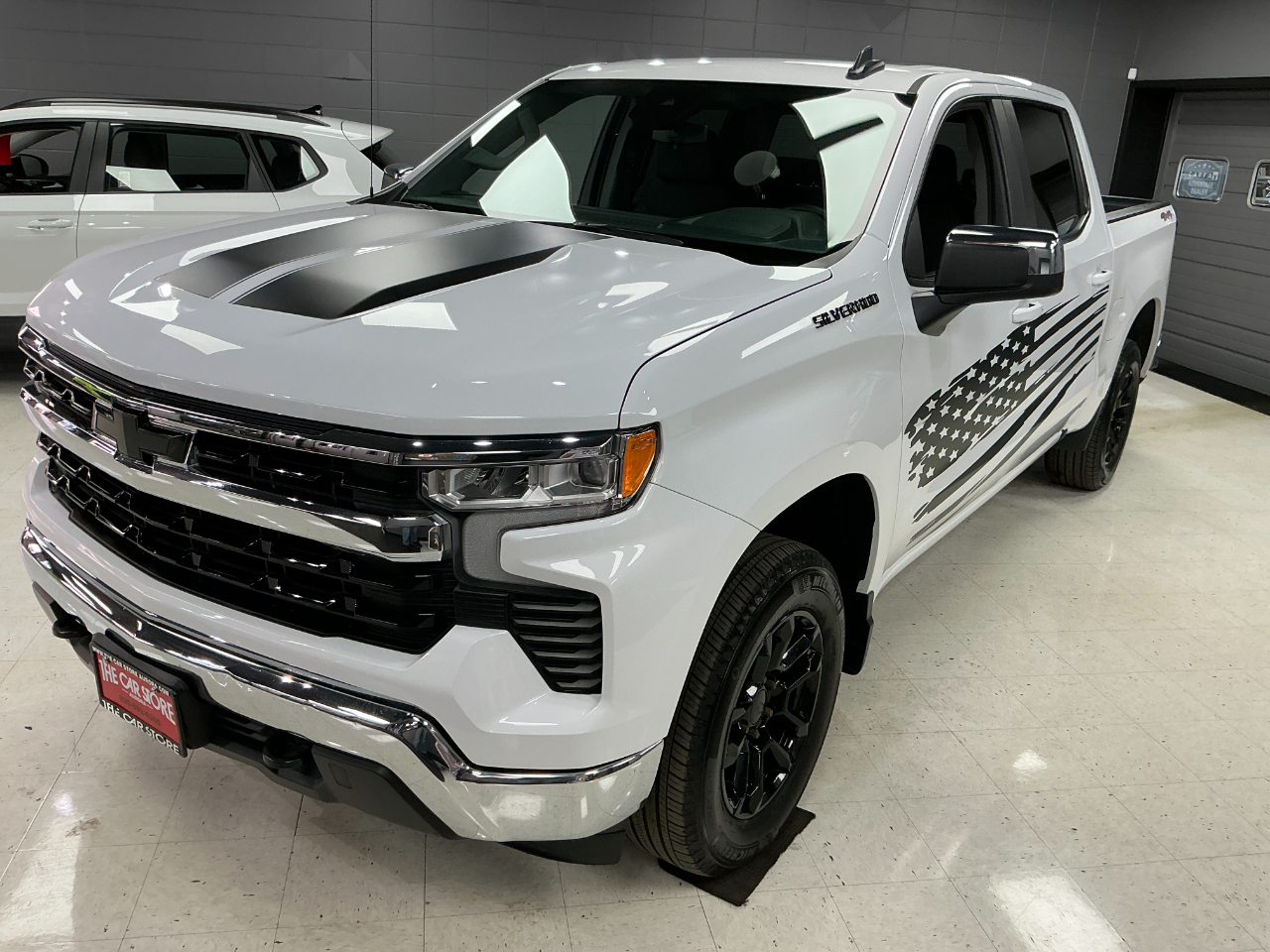 Chevrolet Silverado 1500 4WD Crew Cab 147" LT w/1LT 2023