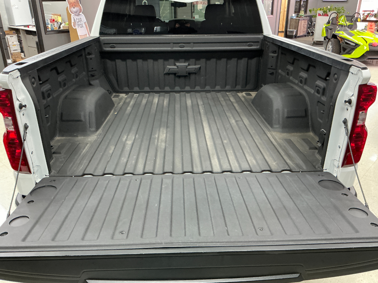 Chevrolet Silverado 1500 4WD Crew Cab 147" LT w/1LT 2023