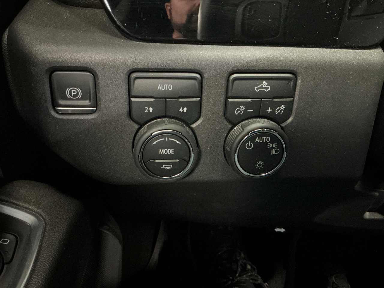 Chevrolet Silverado 1500 4WD Crew Cab 147" LT w/1LT 2023