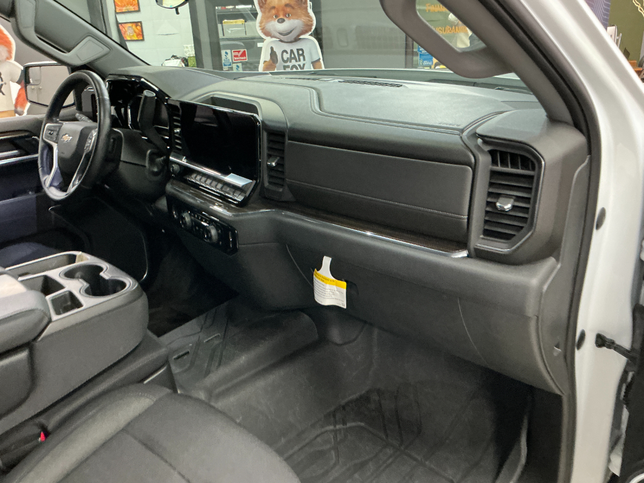 Chevrolet Silverado 1500 4WD Crew Cab 147" LT w/1LT 2023