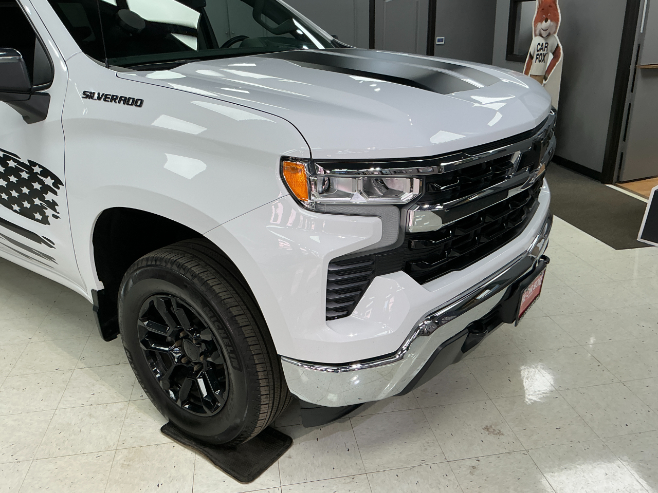 Chevrolet Silverado 1500 4WD Crew Cab 147" LT w/1LT 2023